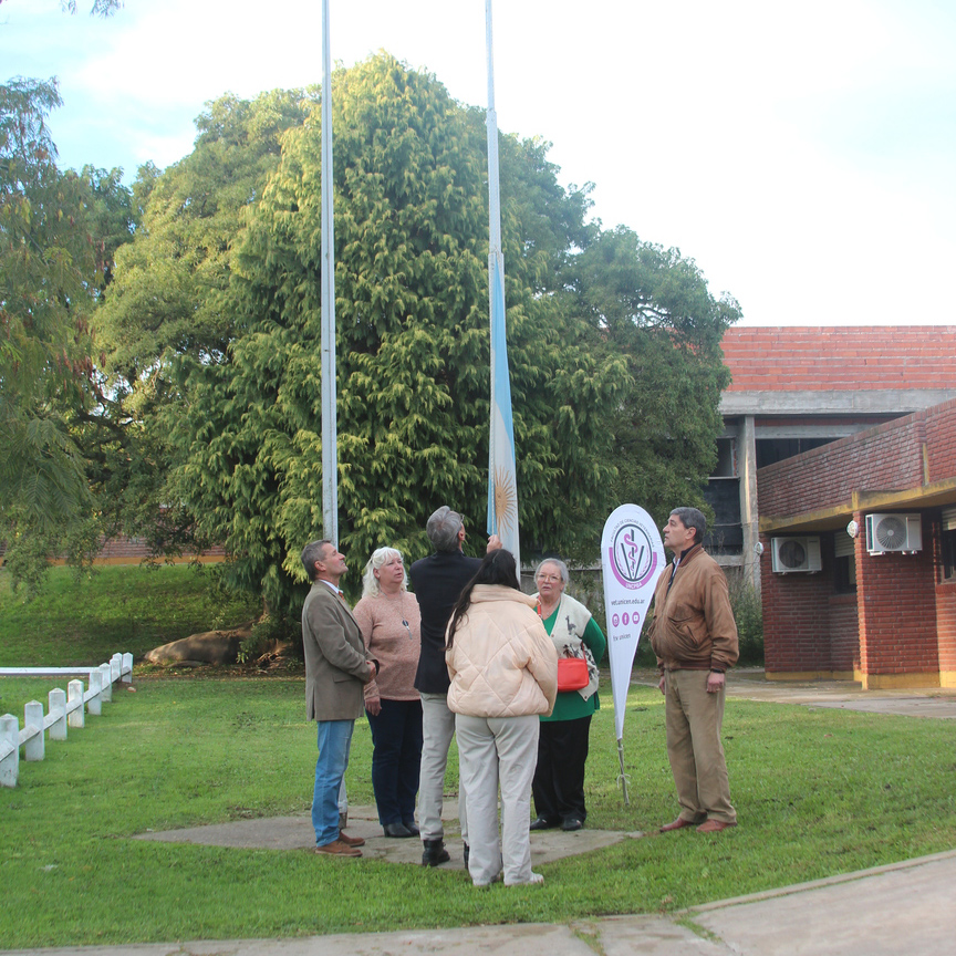 Izamiento de la Bandera por el 56° Aniversario de la Facultad de Ciencias Veterinarias UNCPBA
