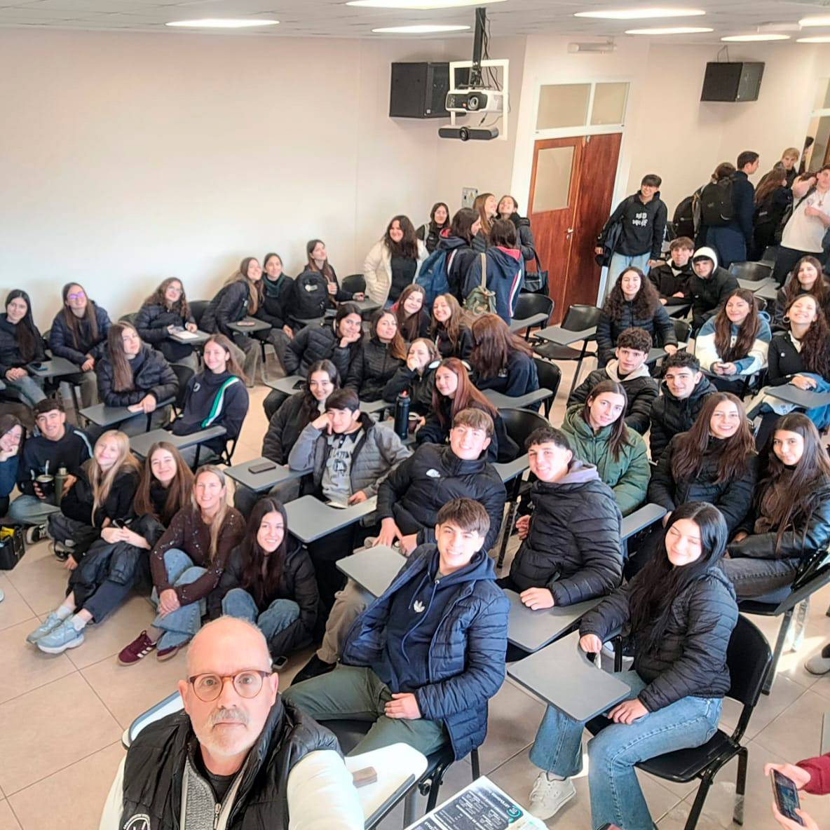 La FCV presente en la EXPO UNICEN 2026