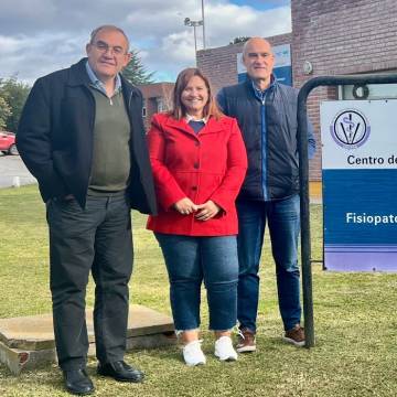 Visita de autoridades de la Facultad de Salud - UNICEN