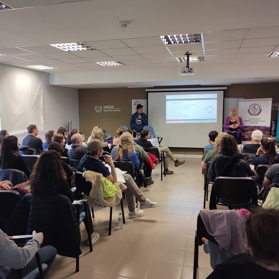 Proyecto de extensión FCV: Jornada sobre gestión municipal de población canina y felina